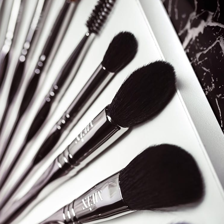 Set de 11 brochas de maquillaje de lujo de MEIN Beauty