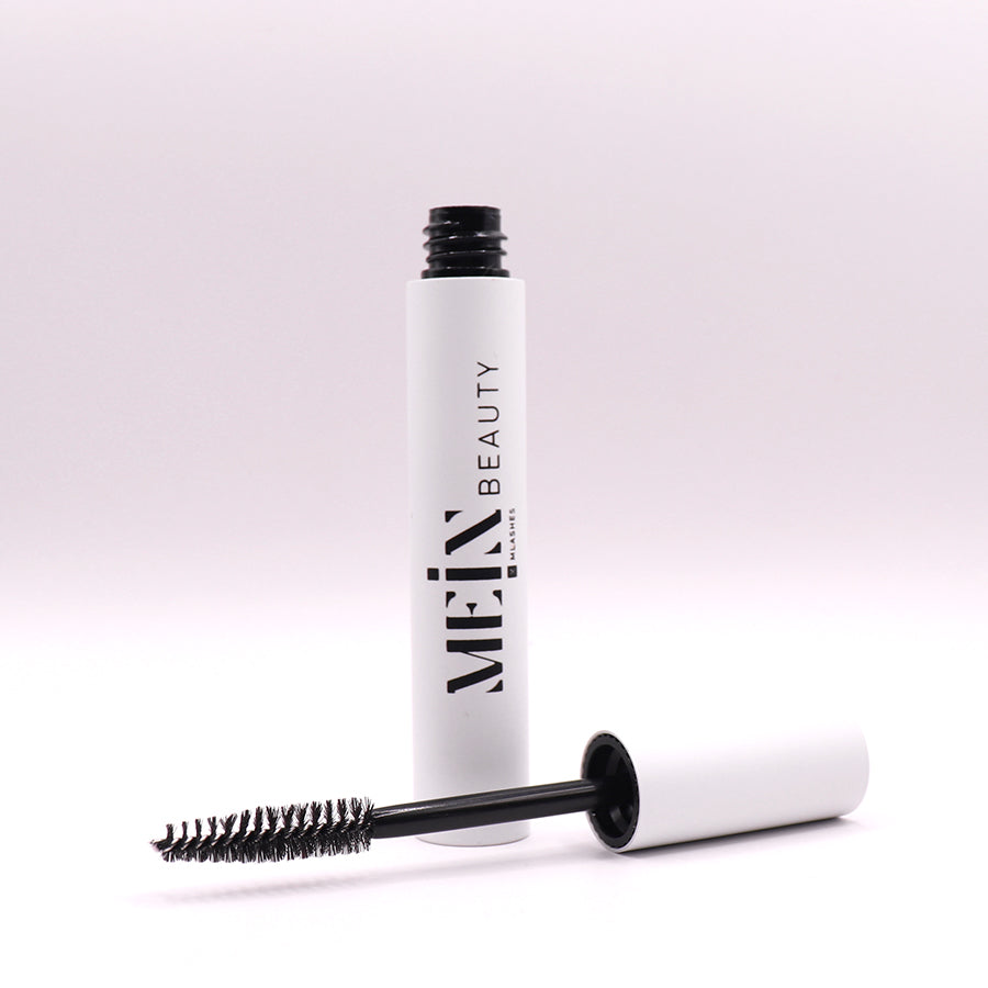 Lash Serum en máscara para extensiones de pestañas de MEIN Beauty