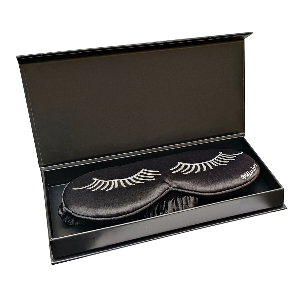 Antifaz para dormir con extensiones de pestañas de MEIN Beauty